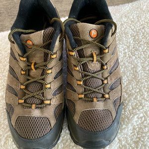 Men’s Merrill waterproof shoes